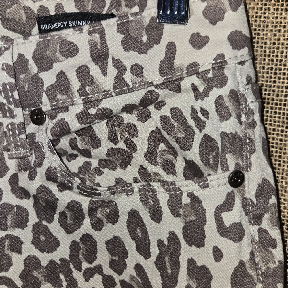 Women's Nine West Gramercy Skinny Ankle Animal Print Skinny Pants Size 8 - Picture 9 of 12